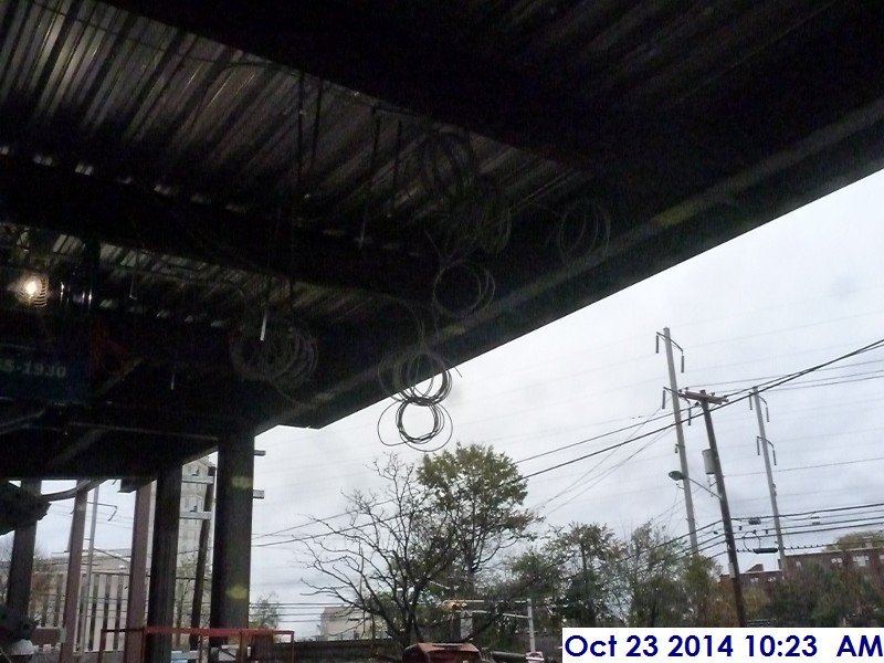 Split wire at the 1st Floor at the Sprinkler Room Facing South-East (800x600)